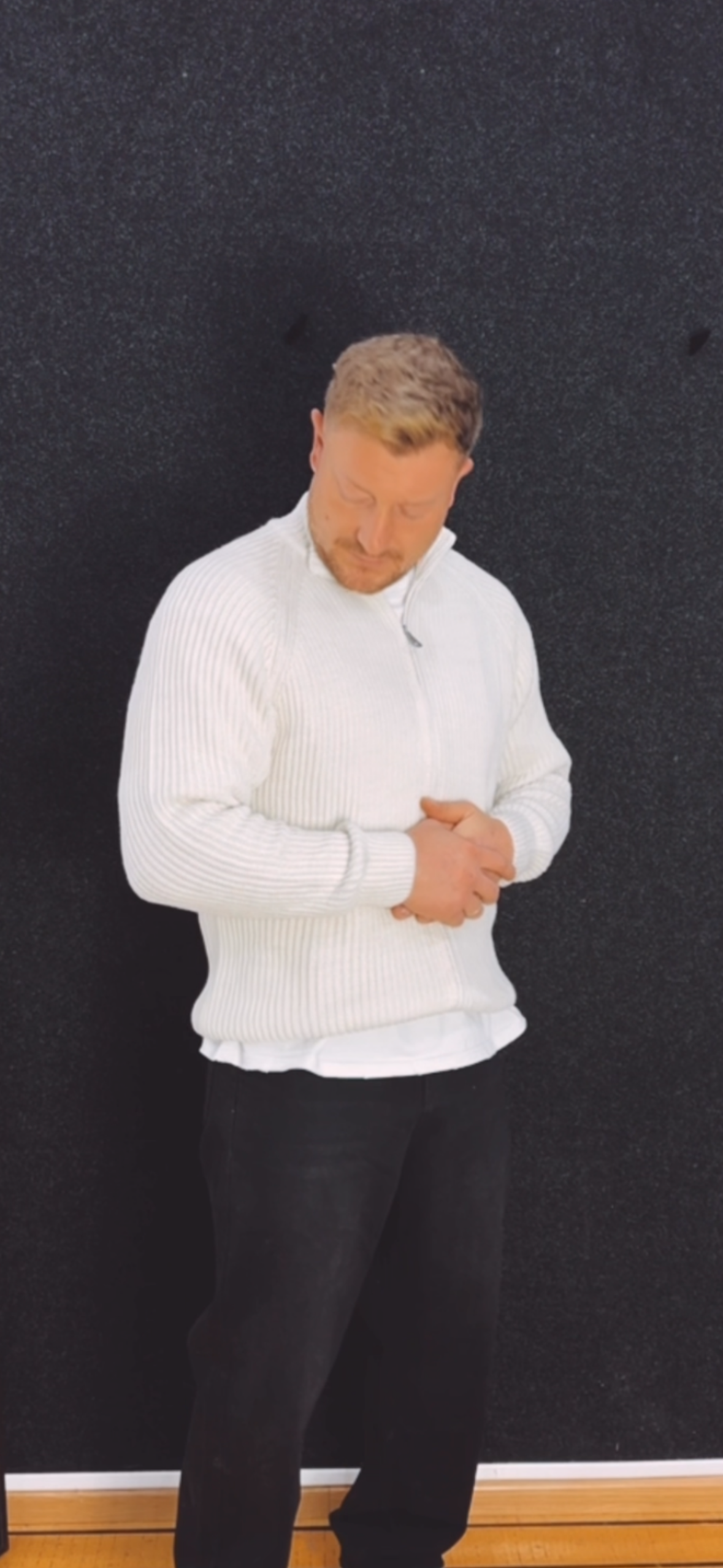 Strickjacke/ Pullover Zip Wollweiß