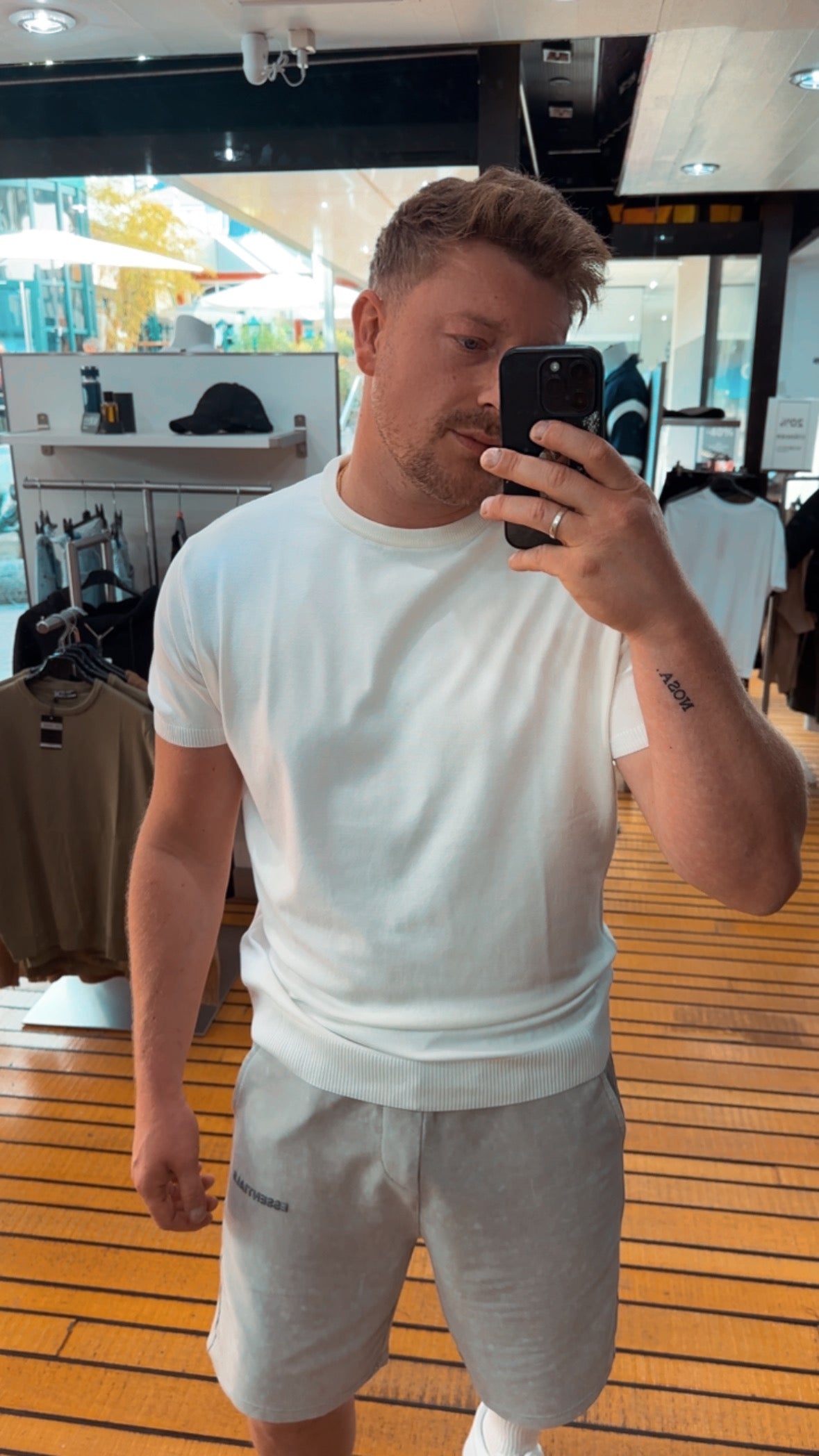Shirt Weiß mit Bund