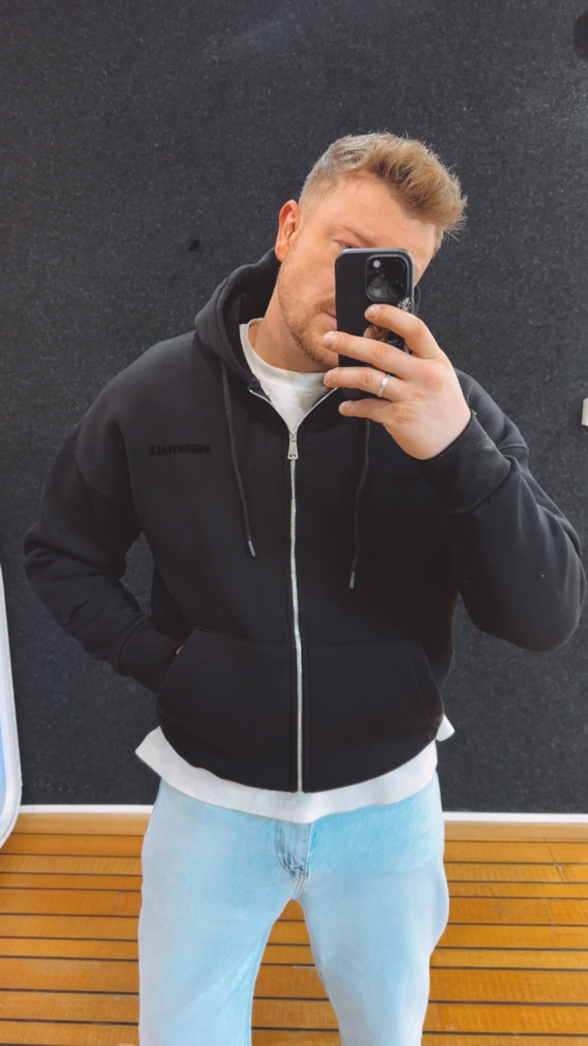 ZIP Hoodie Essentials Schwarz