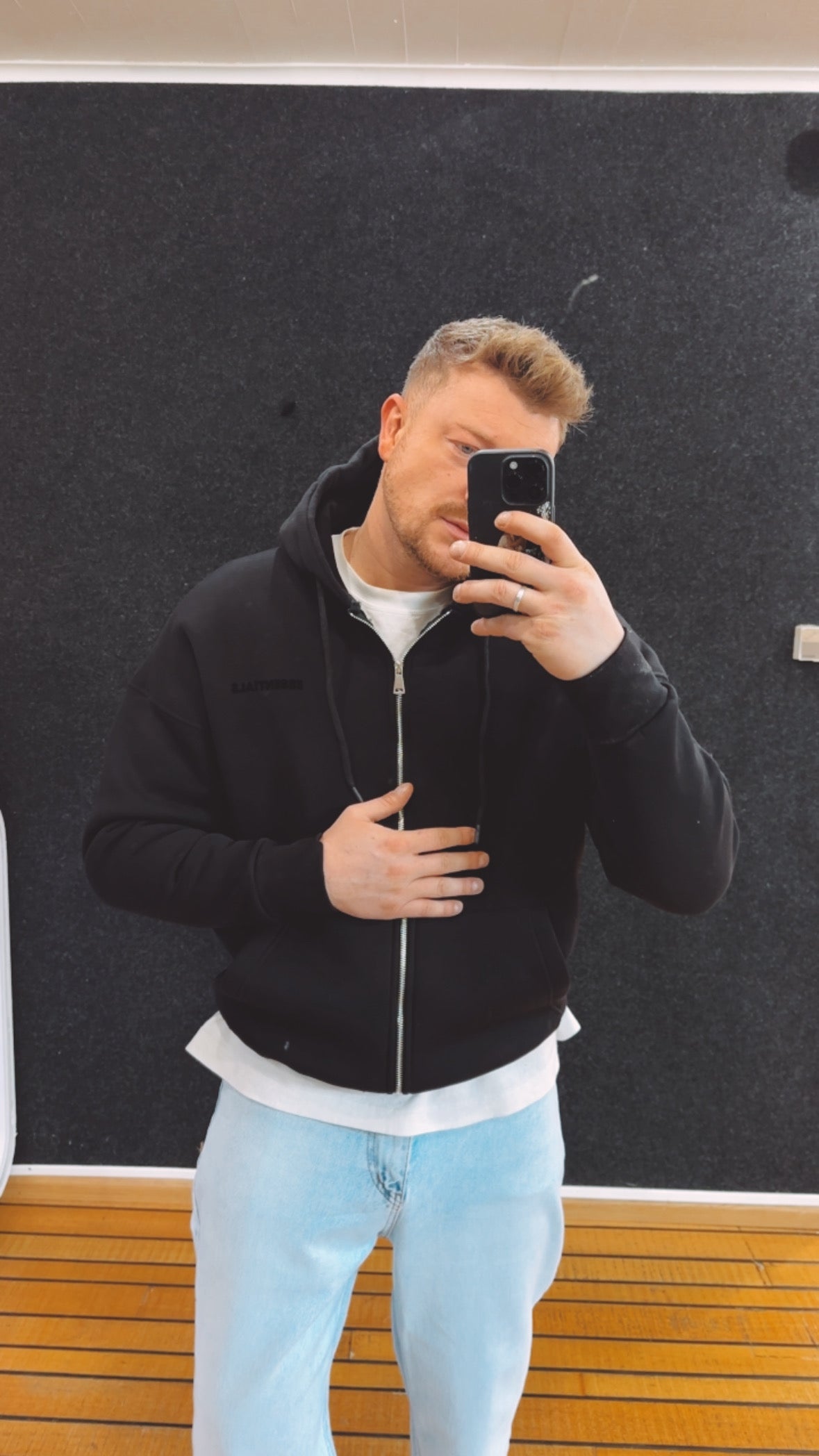 ZIP Hoodie Essentials Schwarz