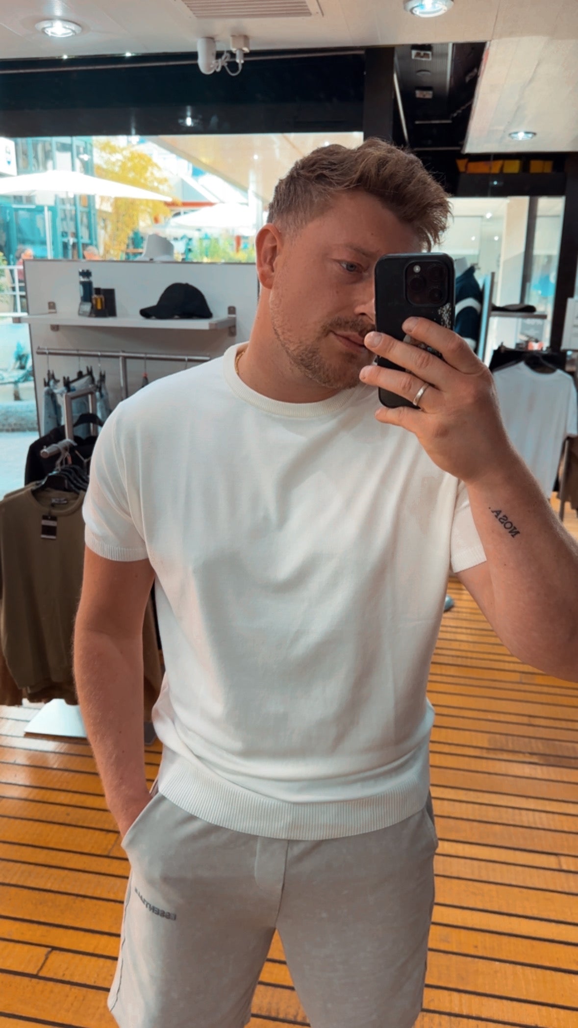 Shirt Weiß mit Bund