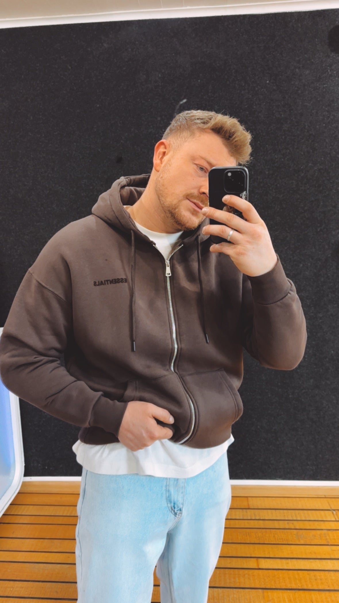 ZIP Hoodie Essentials Braun