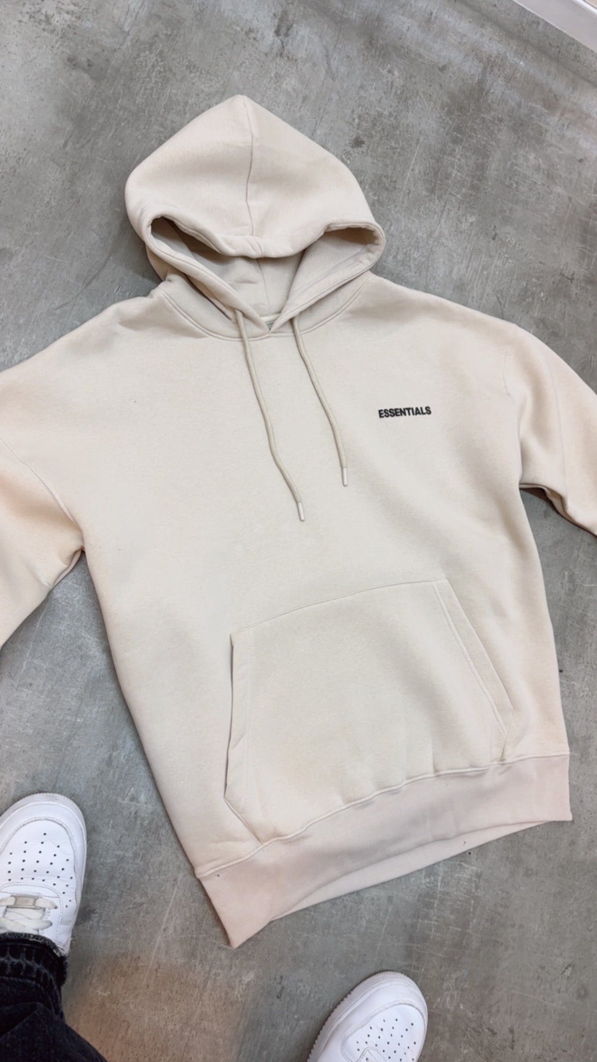 Hoodie Essentials Creme