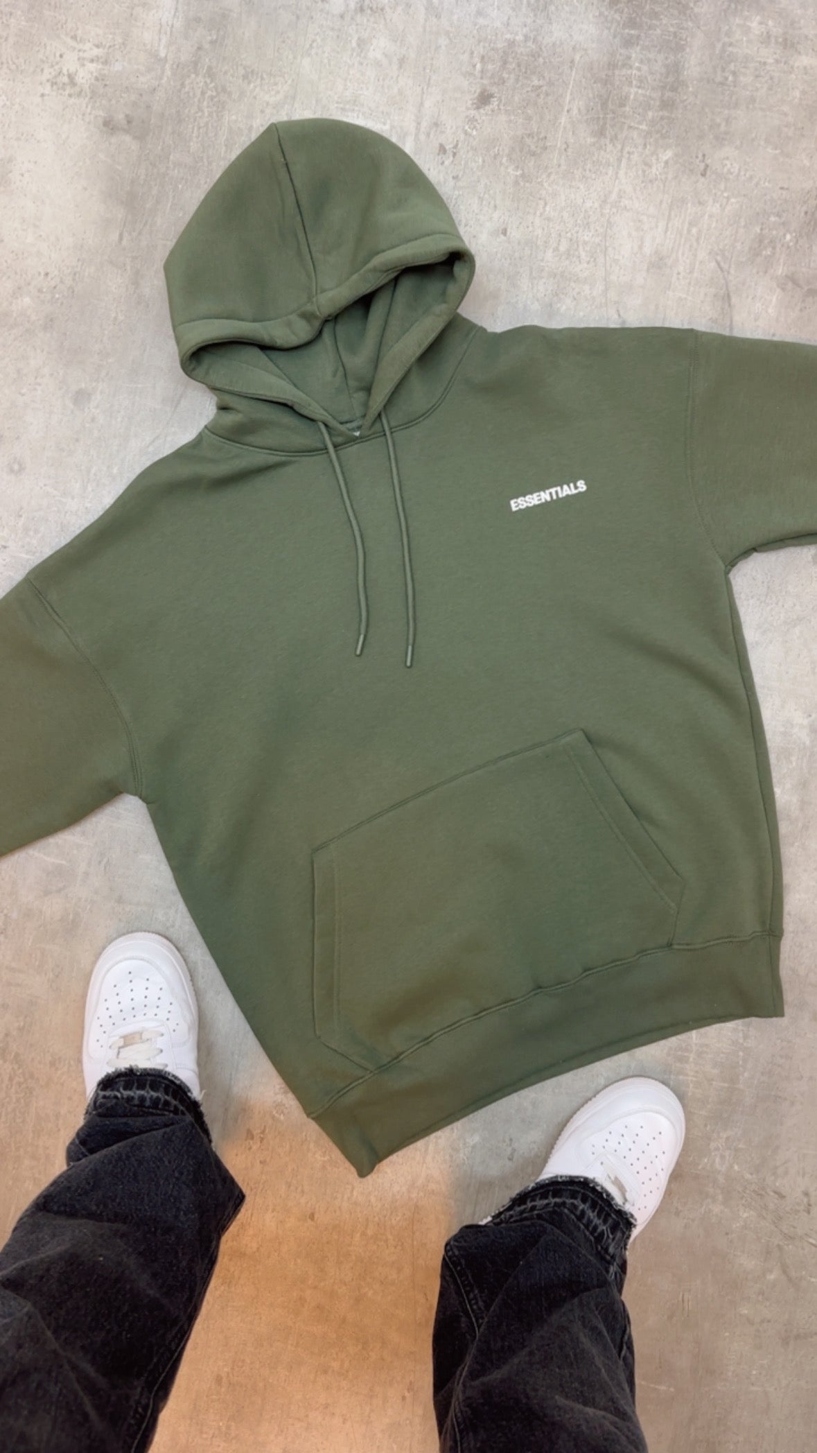 Hoodie Essentials Olive